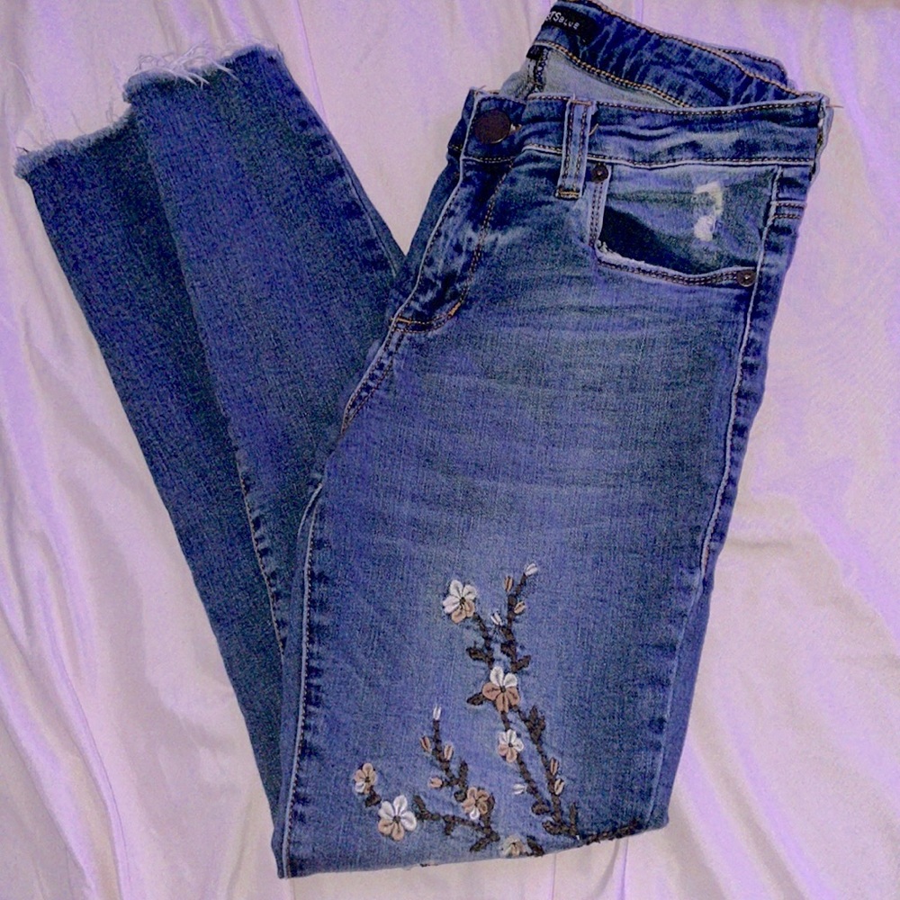 STS Blue Embroidered Floral Skinny ankle Jeans - Picture 6 of 9